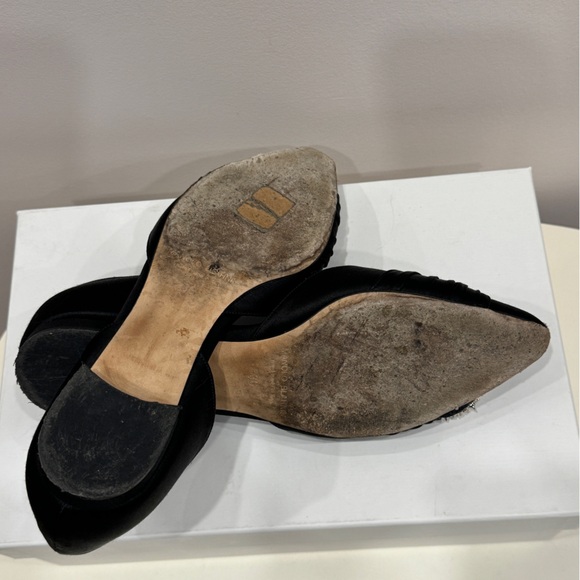 Crystal embellished satin flats from Manolo Blahnik - Picture 10 of 11